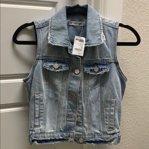 Jean Vest